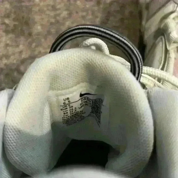 Nike Air More Uptempo ‘96 size  24.5 cm or 6.5 youth - Picture 10 of 10